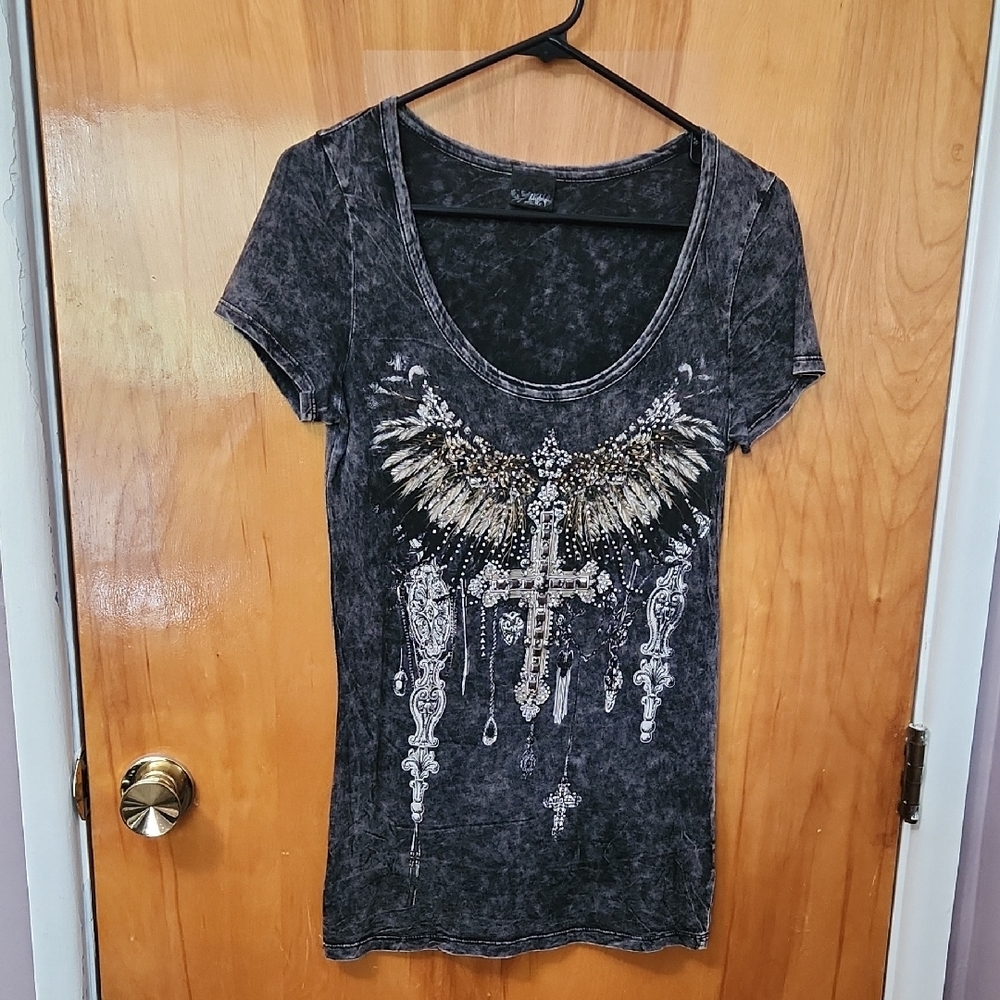 Daytrip Black Graphic Tee with Cross and Wings